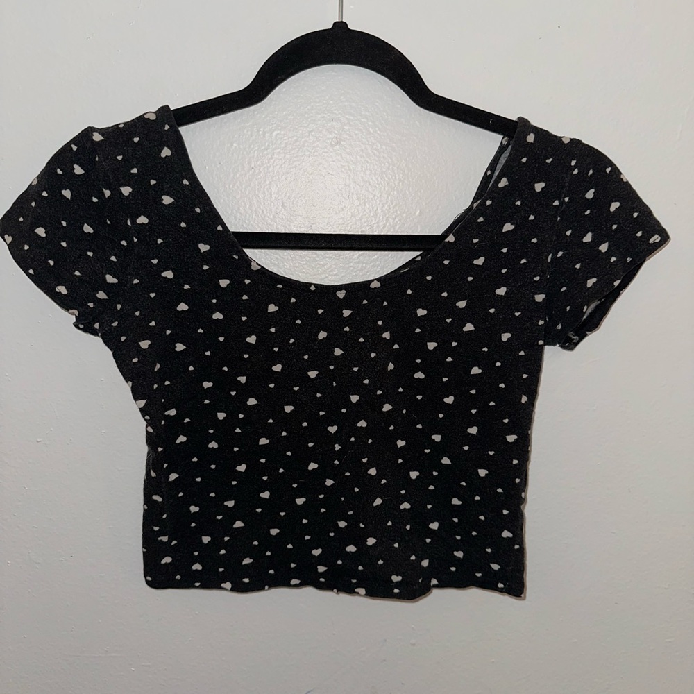 dELiA*s Black and White Fitted Crop Blouse